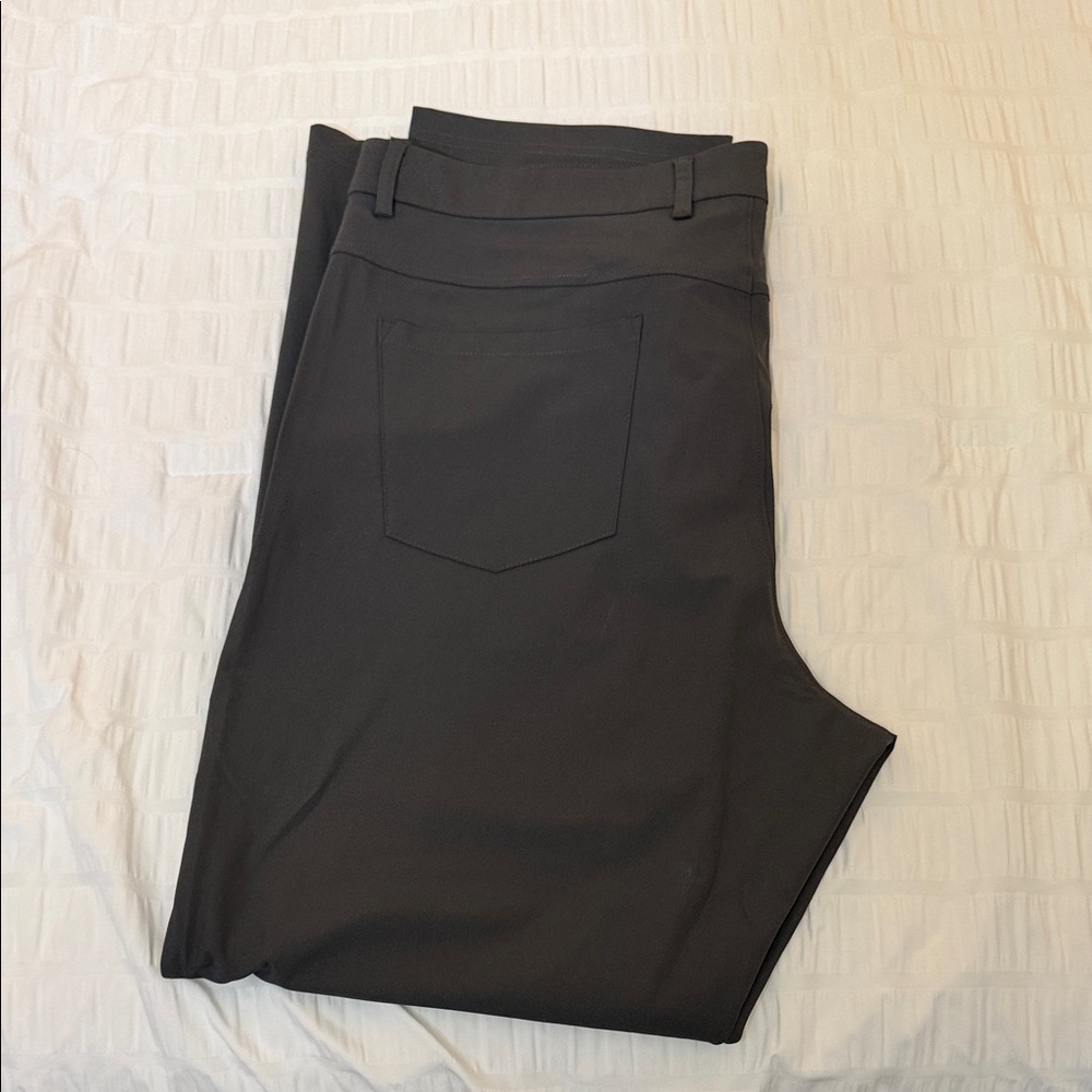 Old Navy Active Tech Hybrid Slim Pants - Dark Gray